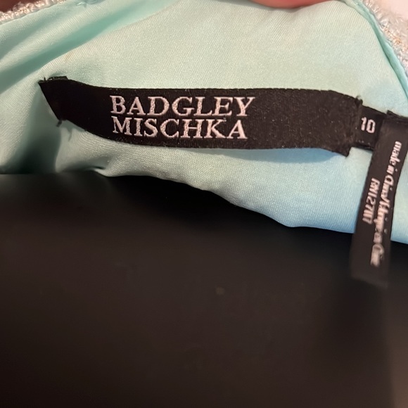 Dress - Picture 3 of 4